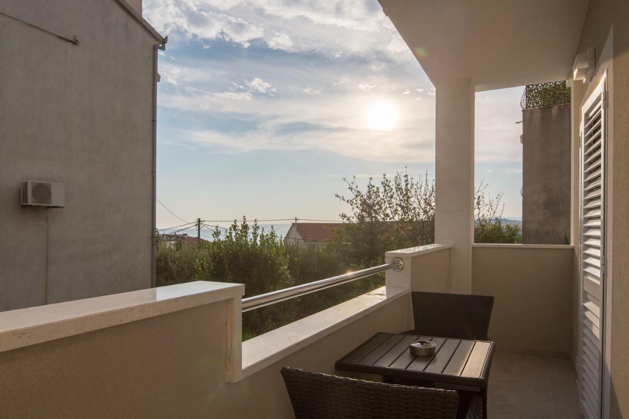 Apartment Villa Franko Maris Подстрана Екстер'єр фото